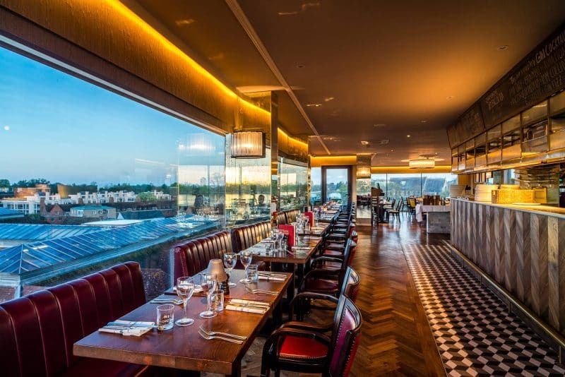 six bar and restaurant