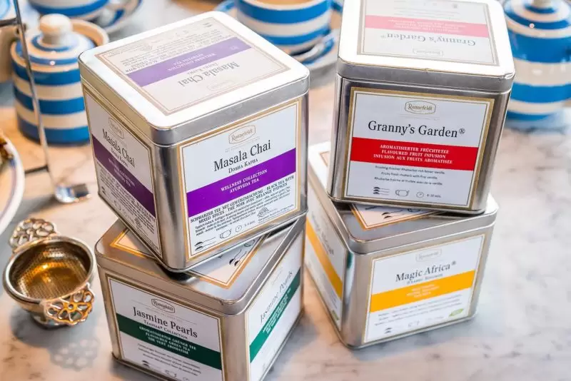 Tea selection at Varsity, boxes with tea