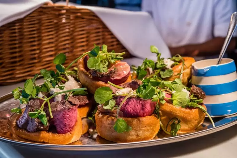 yorkshire pudding with beef