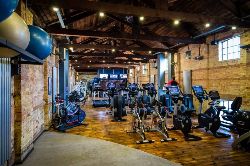 the gym with treadmills and bikes