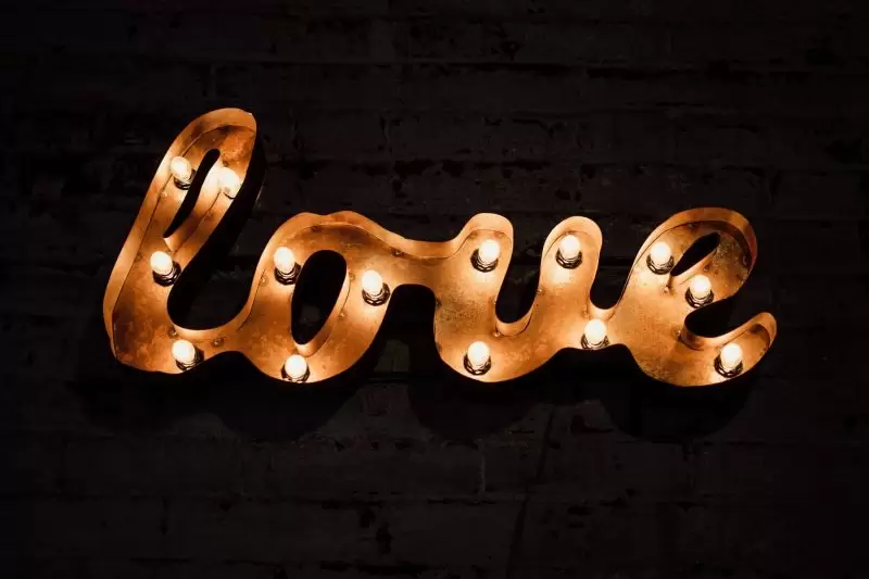 light up love sign for valentines day