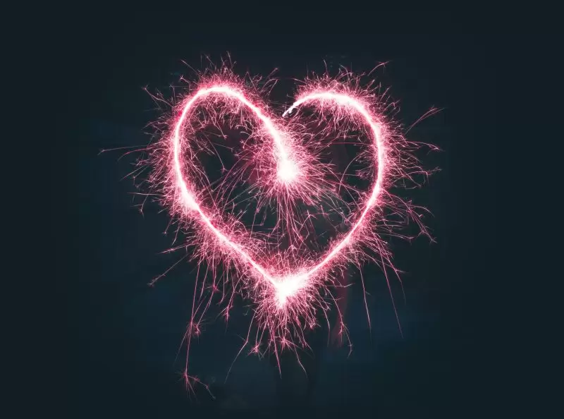 sparkler pink heart