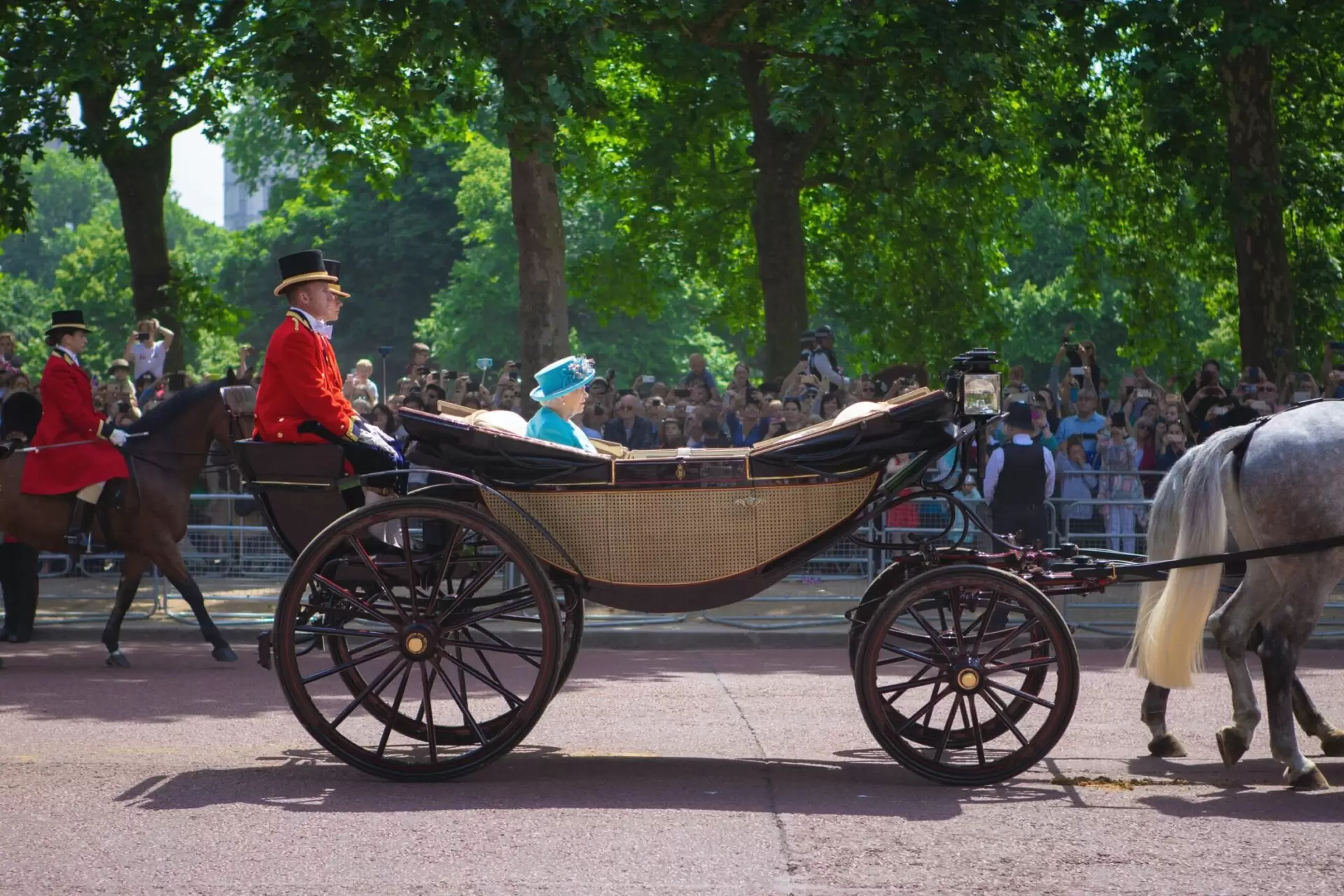 Queen Carriage